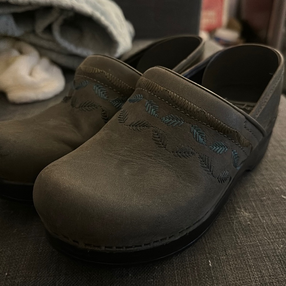 Gray dansko with blue embroidery size 37